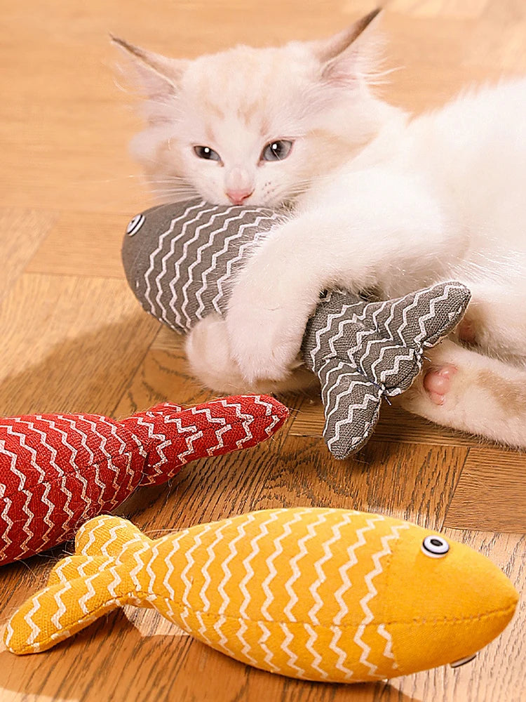 Poisson en Peluche avec Herbe à Chat – Jouet Réaliste pour Chats avec Catnip Bio 🐟💚