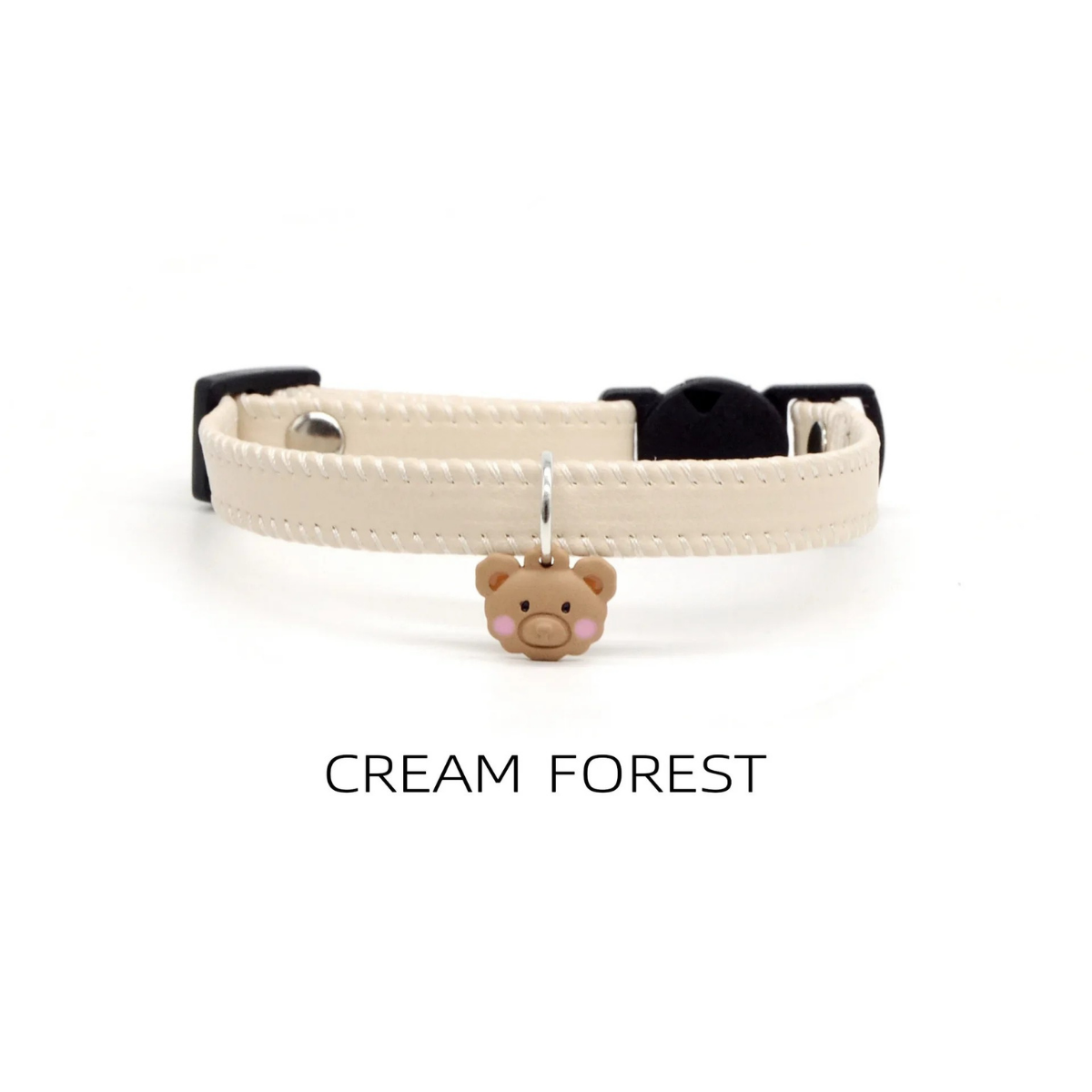 Le Cream Forest : Collier Chat en Cuir Doux – Sécurité Anti-Étranglement & Pendentif Ourson