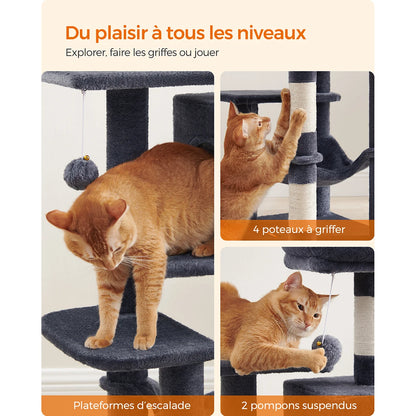 Infographie de présentation des activités de l'arbre à chat multi-niveaux de la marque Les Trésors d'Owka, illustrant trois bénéfices clés pour le bien-être félin. L'image montre un chat roux explorant les larges plateformes d'escalade en peluche grise, utilisant l'un des 4 poteaux à griffer en sisal naturel pour l'entretien des griffes, et s'amusant avec les 2 pompons suspendus intégrés. Cet arbre pour chat complet est conçu pour stimuler l'instinct de chasse et favoriser l'exercice quotidien grâce à ses a