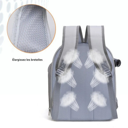 Détail des bretelles élargies et du dos respirant en mesh du sac à dos pour chat gris. Vue technique du sac dos pour chat Les Trésors d'Owka avec rembourrage ergonomique anti-transpiration. Sac dos chat confortable pour le porteur avec sangles ajustables.