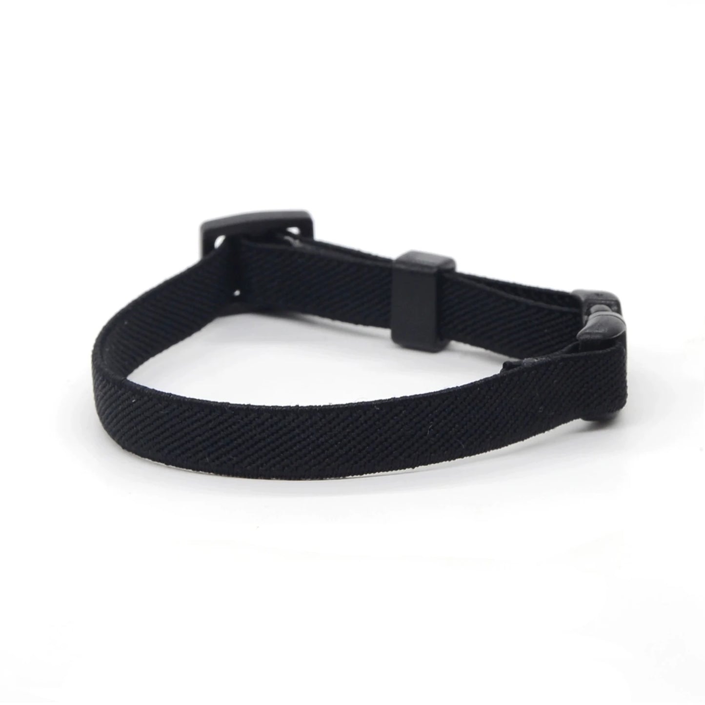 Collier pour chat en nylon élastique tressé noir avec boucle de sécurité noire réglable, design souple et confortable anti-étranglement sans grelot.