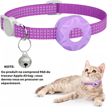 Collier gps chat réfléchissant violet avec support AirTag intégré (vendu séparément), boucle de sécurité et clochette argentée. Un accessoire de protection indispensable pour surveiller votre animal grâce à ce collier gps. Parfait pour sécuriser un premier collier gps pour chaton et garantir une sérénité totale lors des sorties.