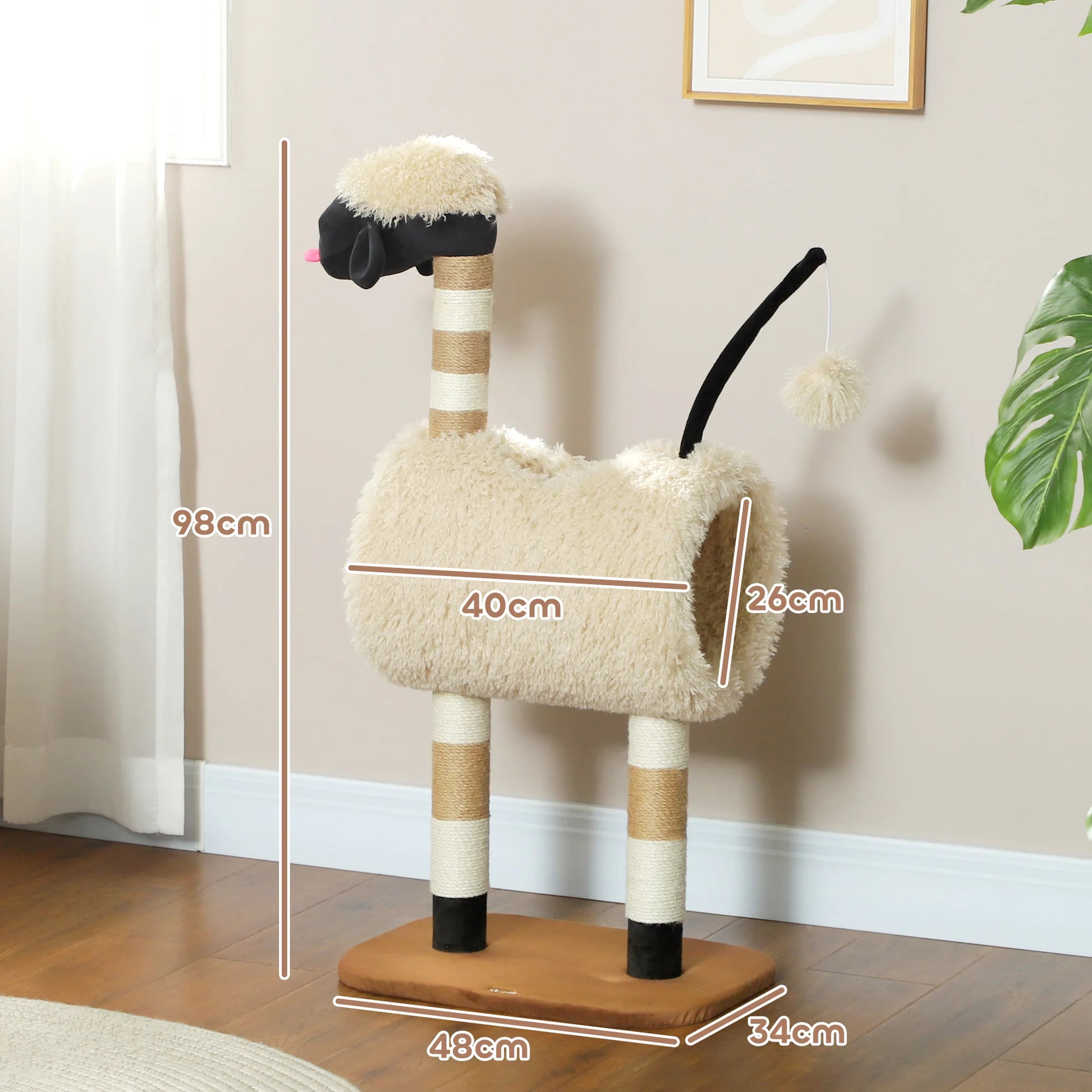 Collier pour chat crème en tissu ultra-doux orné d'une grande fleur en tricot beige et rose poudré. Vue d'un collier chaton ajustable muni d'une clochette argentée et d'une boucle de sécurité grise. Accessoire confortable style kawaii bohème pour collier chat. Les Trésors d'Owka.