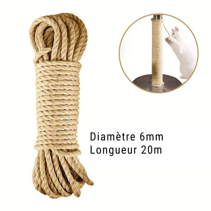 Bobine de corde en sisal pour animaux diamètre 6mm et longueur 20m. Image montrant un chat blanc grimpant sur un arbre à chat rénové avec cette corde en sisal naturelle et solide.