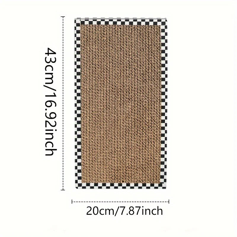 Dimensions détaillées de la planche à griffer pour chat en carton ondulé : 43 cm de hauteur par 20 cm de largeur, avec bordure décorative à damier noir et blanc.