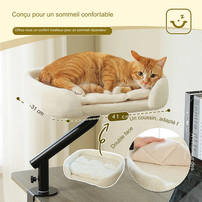 Dimensions du hamac à chat bureau ergonomique : plateau de 41x31 cm. Ce hamac pour chat avec bras rotatif noir dispose d'un coussin amovible double face. Un hamac chat ultra-confortable en peluche blanche, fixé sur une table pour le sommeil du félin en télétravail.
