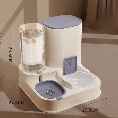 Schéma technique des dimensions d'une station de nourrissage pour chat bleue et crème : 27,5 cm de largeur et profondeur, 25,5 cm de hauteur pour le réservoir d'eau transparent.