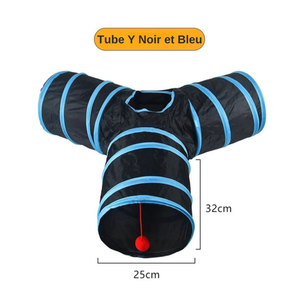 Schéma technique d'un tunnel de jeu pour chat en forme de Y (3 voies), couleur bleu et noir, avec des sections de 32 cm de long, un diamètre d'ouverture de 25 cm et un pompon rouge suspendu.
