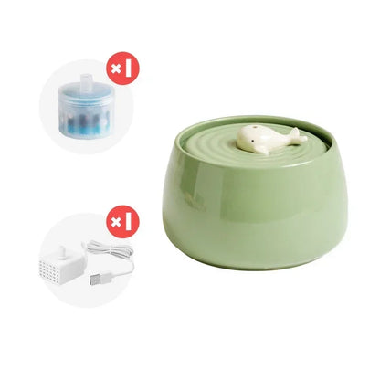 Kit complet fontaine à eau pour chat en céramique vert sauge, incluant une pompe à eau USB silencieuse et un filtre purificateur à charbon actif.