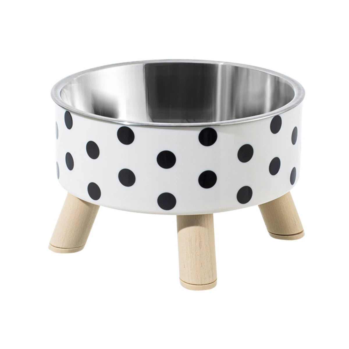 Gamelle pour chat surélevée avec bol en acier inoxydable et support trépied en bois clair au design blanc à pois noirs. Cette gamelle chat orthopédique de style scandinave assure un confort cervical optimal et une hygiène parfaite contre l'acné du menton. Une gamelle robuste et élégante pour le bien-être de votre félin.