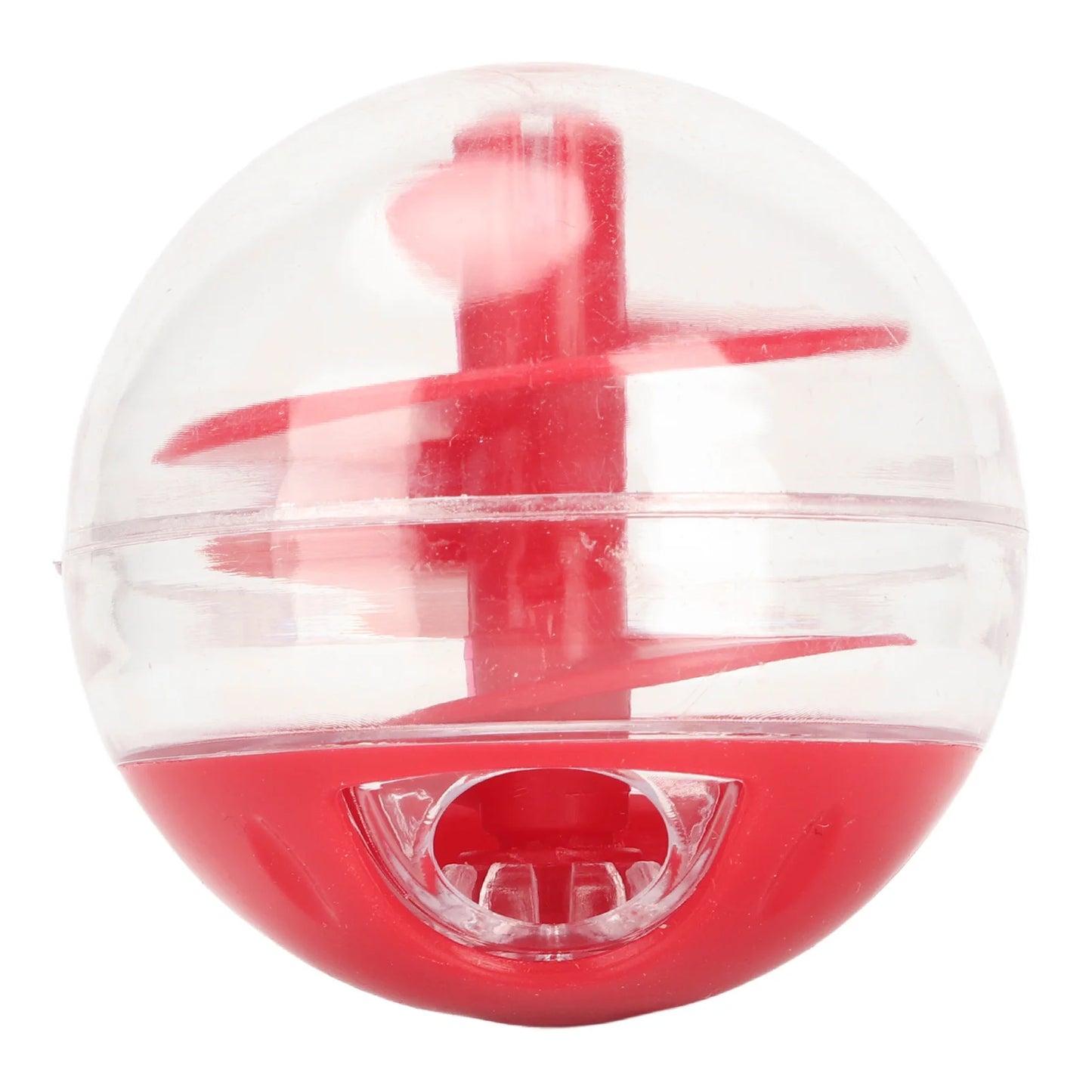 Gros plan frontal d'une balle distributrice de nourriture pour chat, montrant sa coque transparente et son labyrinthe interne en spirale rouge. Ce jouet chat haute performance est conçu pour stimuler l'intelligence et réguler la vitesse d'alimentation des félins. L'image souligne la robustesse et la finition soignée de ce jeux pour chat interactif, idéal pour lutter contre l'ennui et favoriser la digestion. Un jouet a chat intelligent et durable qui transforme les repas en moments de chasse ludiques, exclus