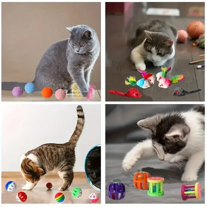 Montage de quatre photos montrant différents chats (gris, tabby, bicolore) s'amusant avec une variété de jouets : balles en mousse, souris colorées à plumes, ressorts en plastique et balles grelots ajourées.