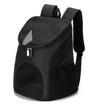 Sac à dos de transport pour chat noir avec larges fenêtres en maille mesh pour une ventilation optimale sur trois côtés, ouverture zippée supérieure et bretelles ergonomiques rembourrées.