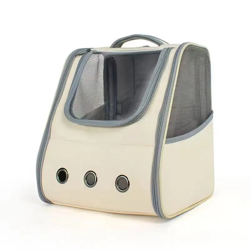 Sac à dos de transport pour chat beige avec liserés gris, doté d'une grande fenêtre panoramique frontale en filet, de parois latérales ventilées et de trois œillets d'aération métalliques.