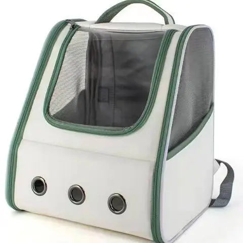 Sac à dos de transport pour chat blanc avec liserés vert émeraude, doté d'une grande fenêtre panoramique frontale en filet, de parois latérales ventilées et de trois œillets d'aération métalliques.