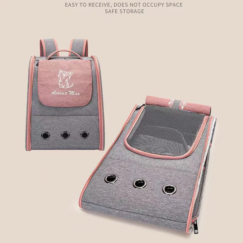 Comparaison d'un sac à dos de transport pour chat gris et rose en position verticale et plié totalement à plat pour un rangement ultra-compact sans occuper d'espace.