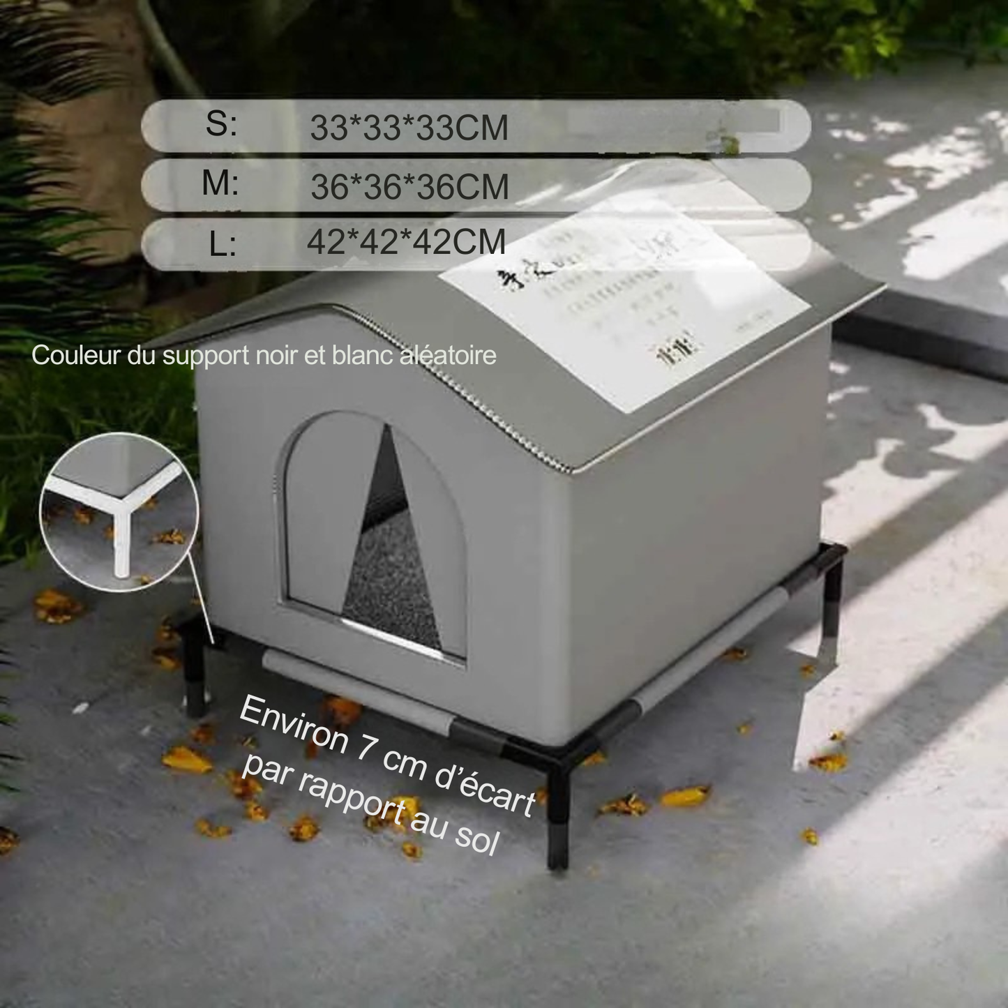 Tableau des tailles (S, M, L) pour abris chat extérieur montrant les dimensions précises et l'élévation de 7 cm par rapport au sol. L'image détaille la structure isolante de cette maison a chat sur pieds. Maison chat exterieur étanche disponible en 42cm, 36cm et 33cm. Qualité Les Trésors d'Owka.