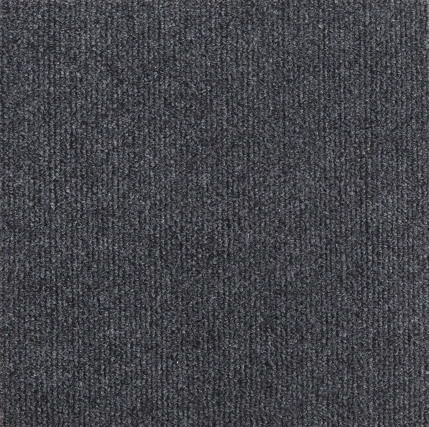 Gros plan détaillé sur la fibre haute densité d'un tapis griffoir chat coloris gris profond. L'image met en avant le tissage horizontal serré et la résistance extrême de ce tapis griffoir pour chat conçu pour protéger durablement vos canapés, murs et meubles. Ce tapis griffoir a chat offre une zone de griffade robuste et élégante qui s'intègre parfaitement aux décorations d'intérieur modernes et sombres. La qualité de ce matériau professionnel assure une durabilité maximale contre l'effilochage tout 